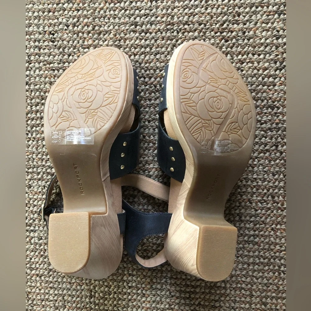 Genuine leather sandal by Rockport